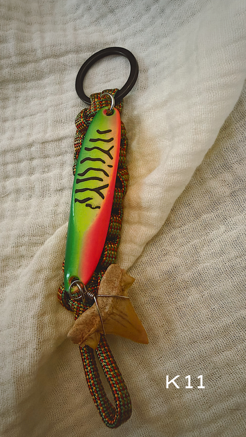 Fishing Lure Keychain - Paracord
