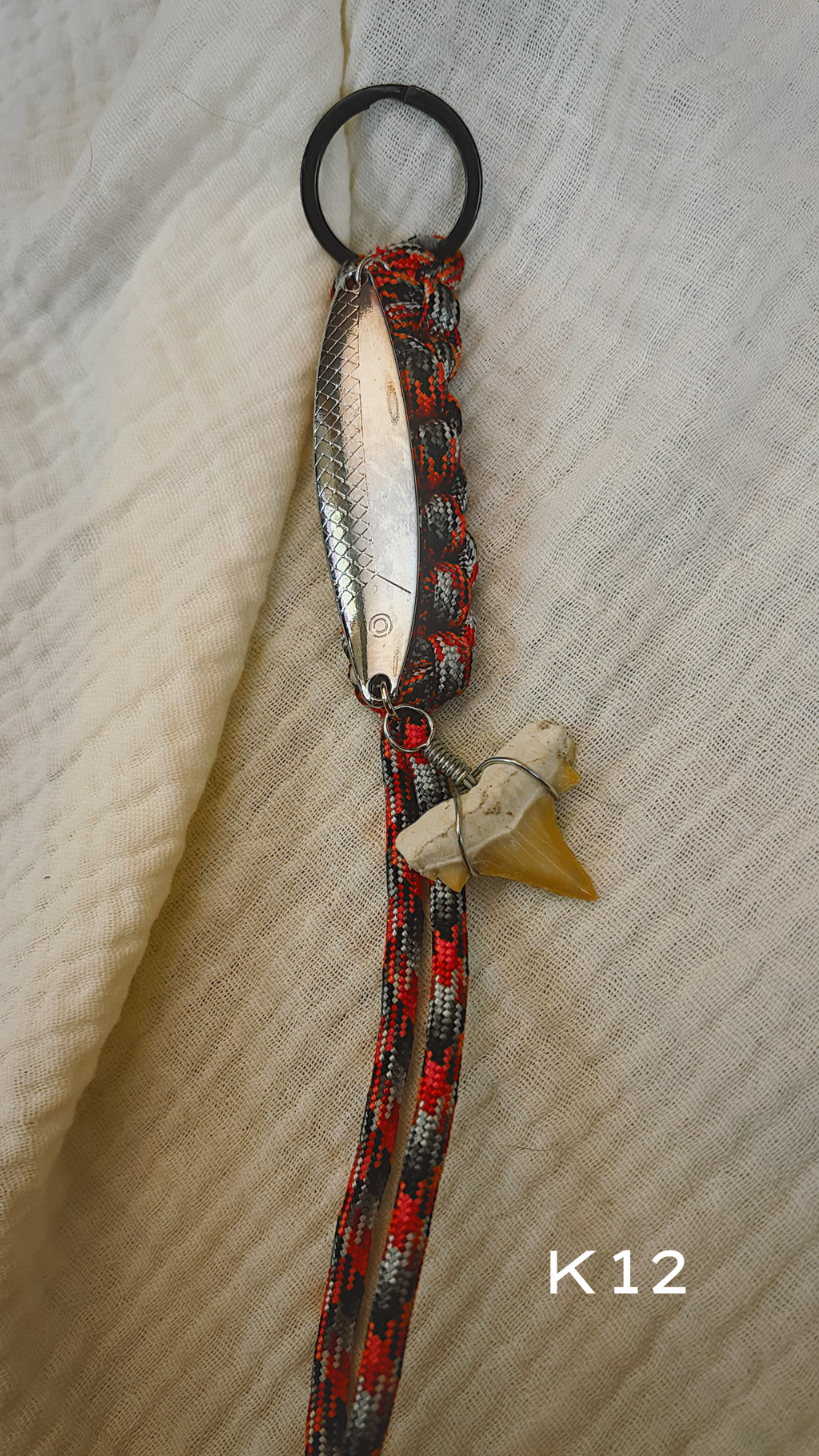 Fishing Lure Keychain - Paracord