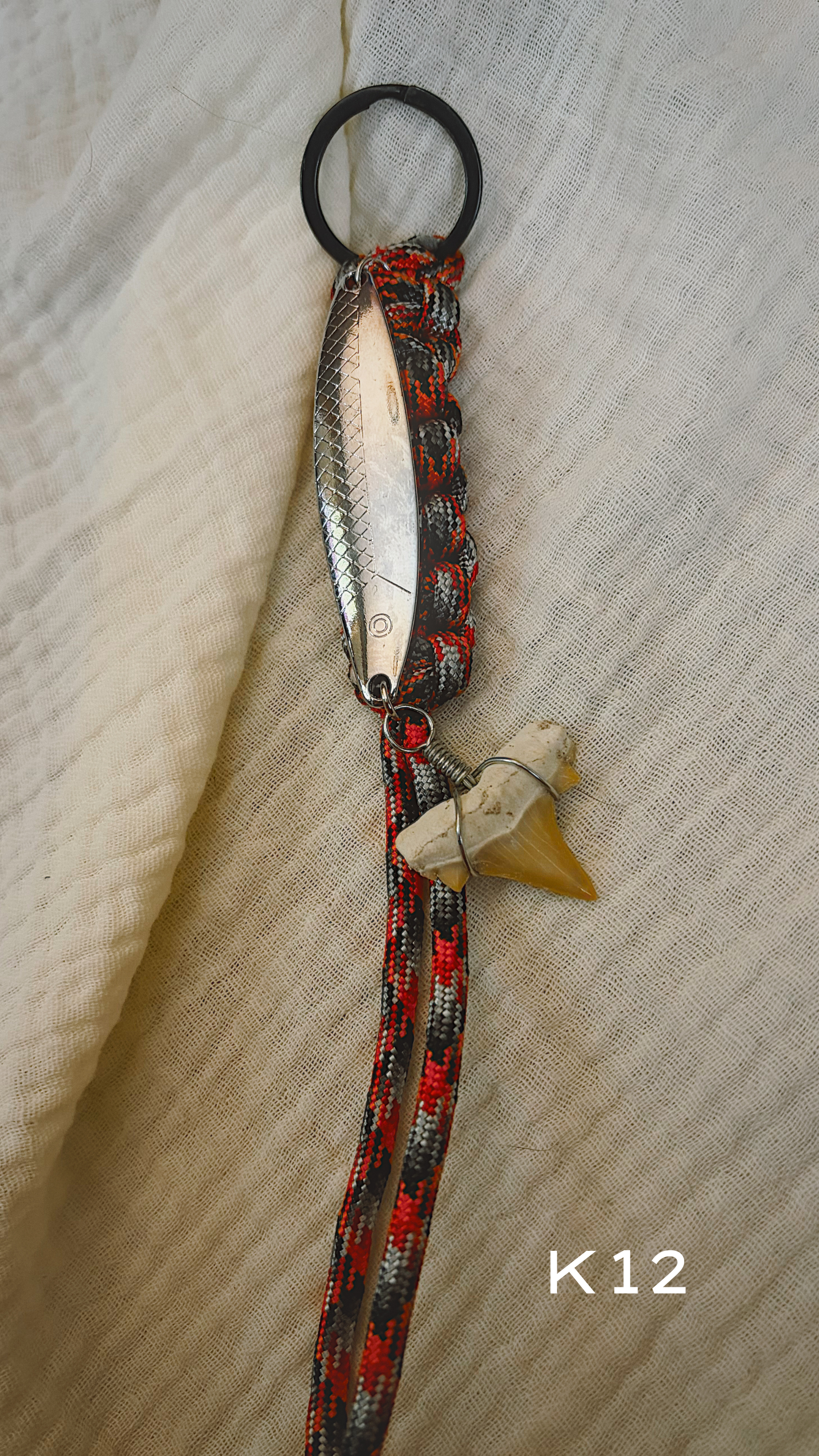 Fishing Lure Keychain - Paracord