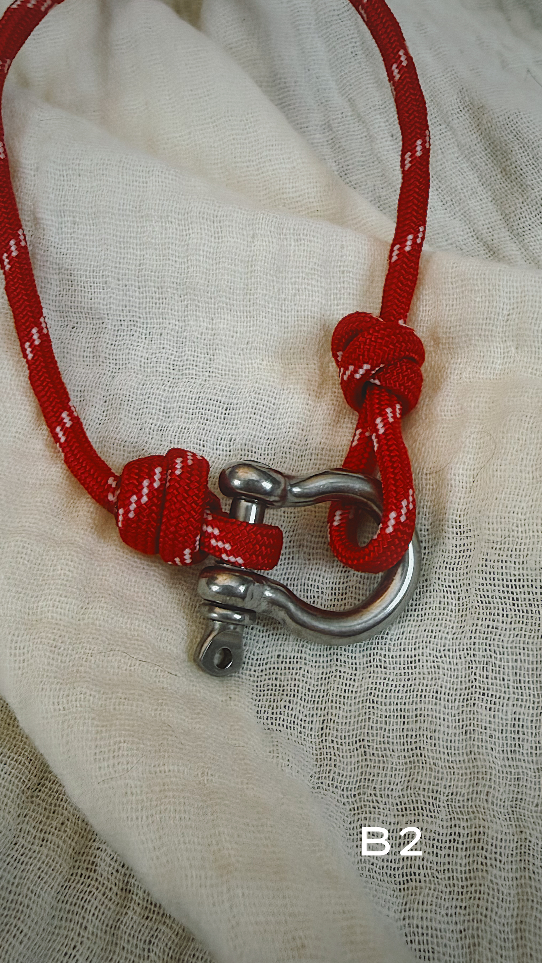 Anchor Shackle Bracelet - Paracord