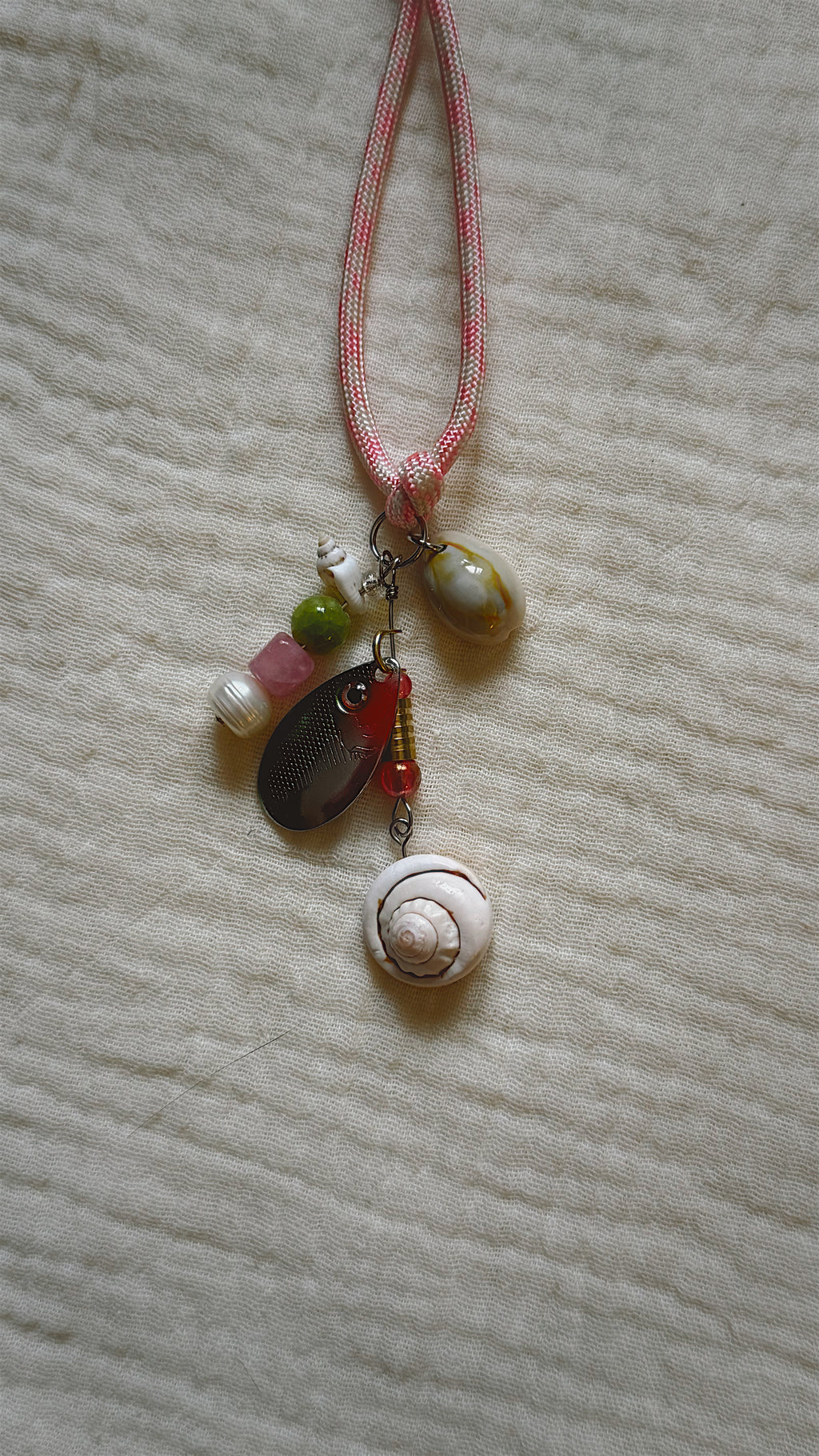 Conch - Paracord Fishing Lure Necklace