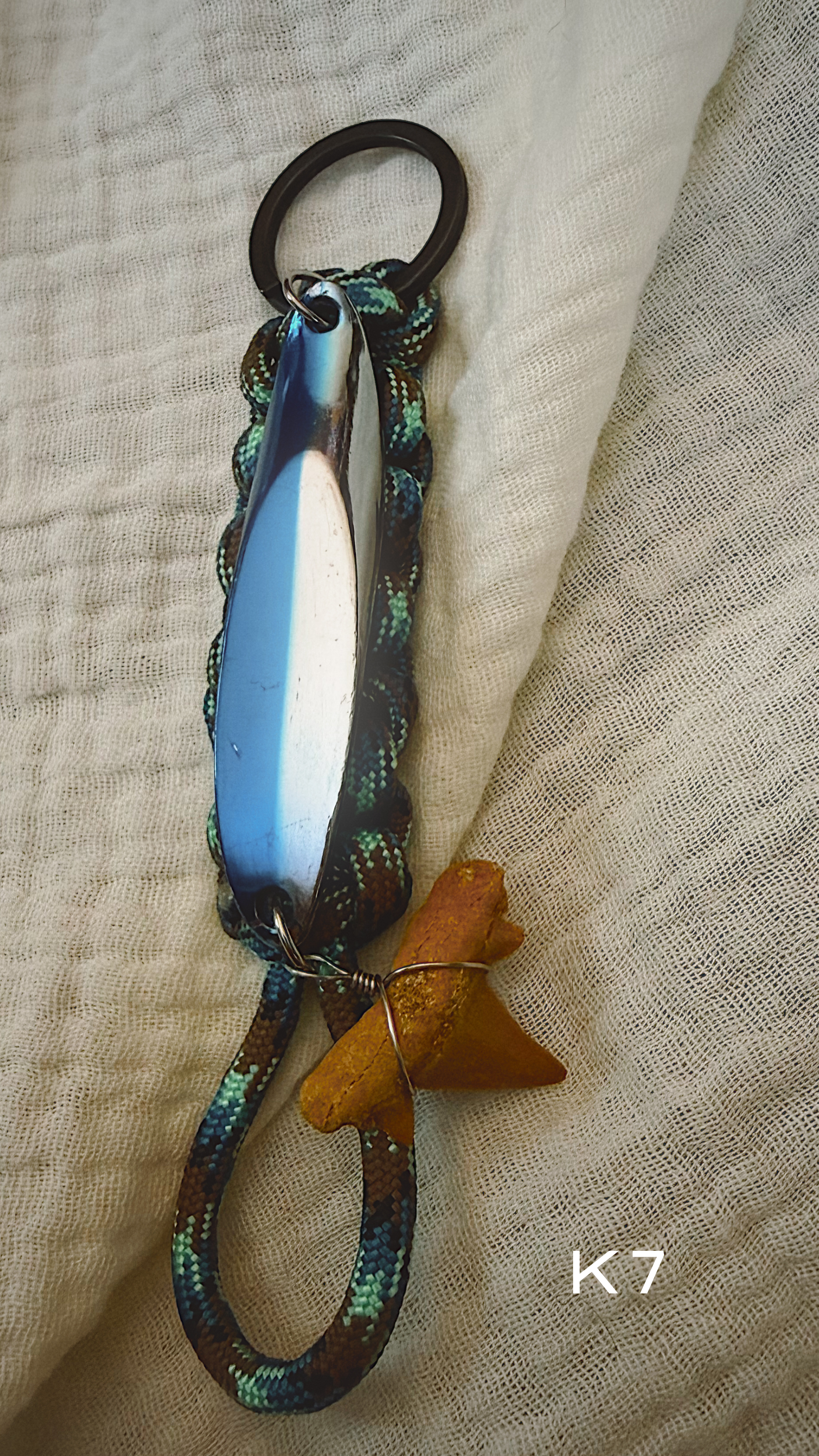 Fishing Lure Keychain - Paracord