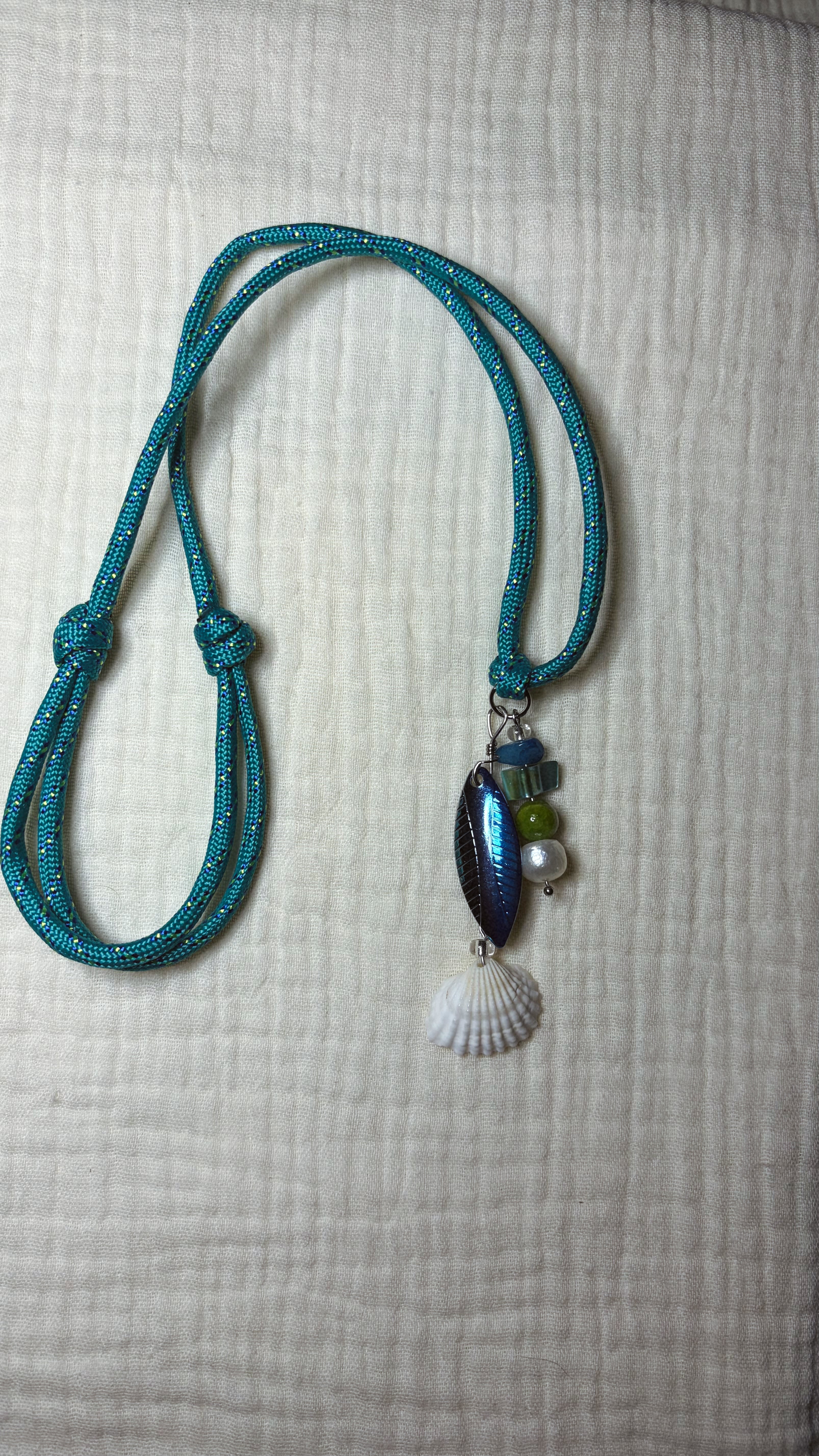 Fairwind - Paracord Fishing Lure Necklace