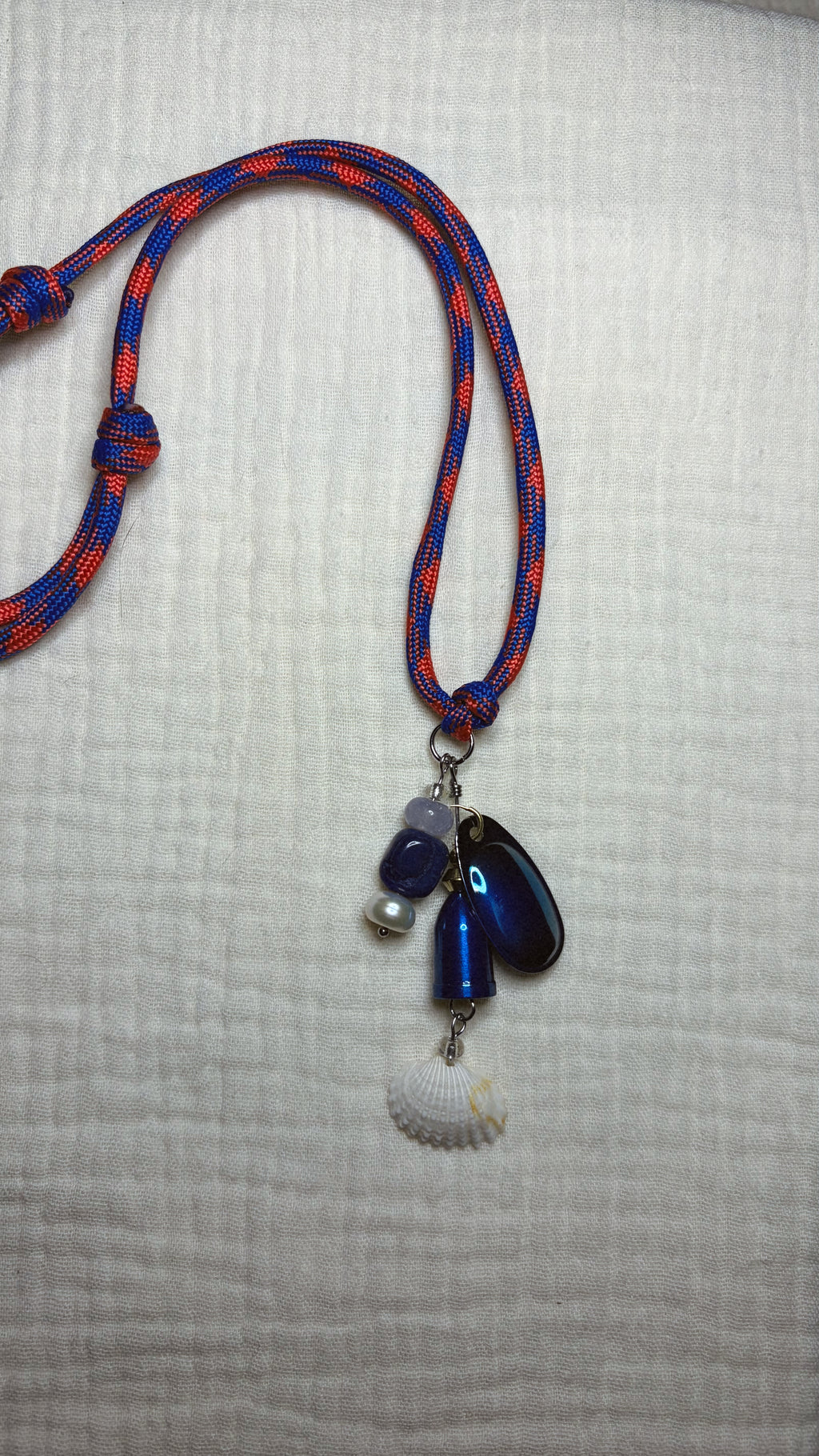 Gullwing - Paracord Fishing Lure Necklace