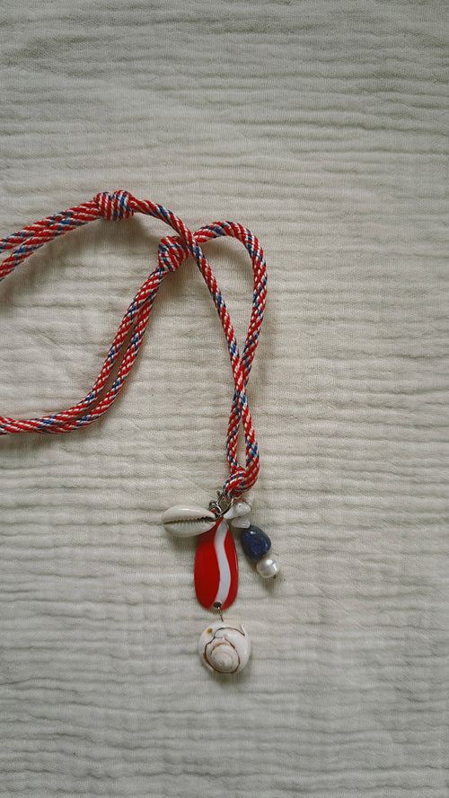 Breaker - Paracord Fishing Lure Necklace