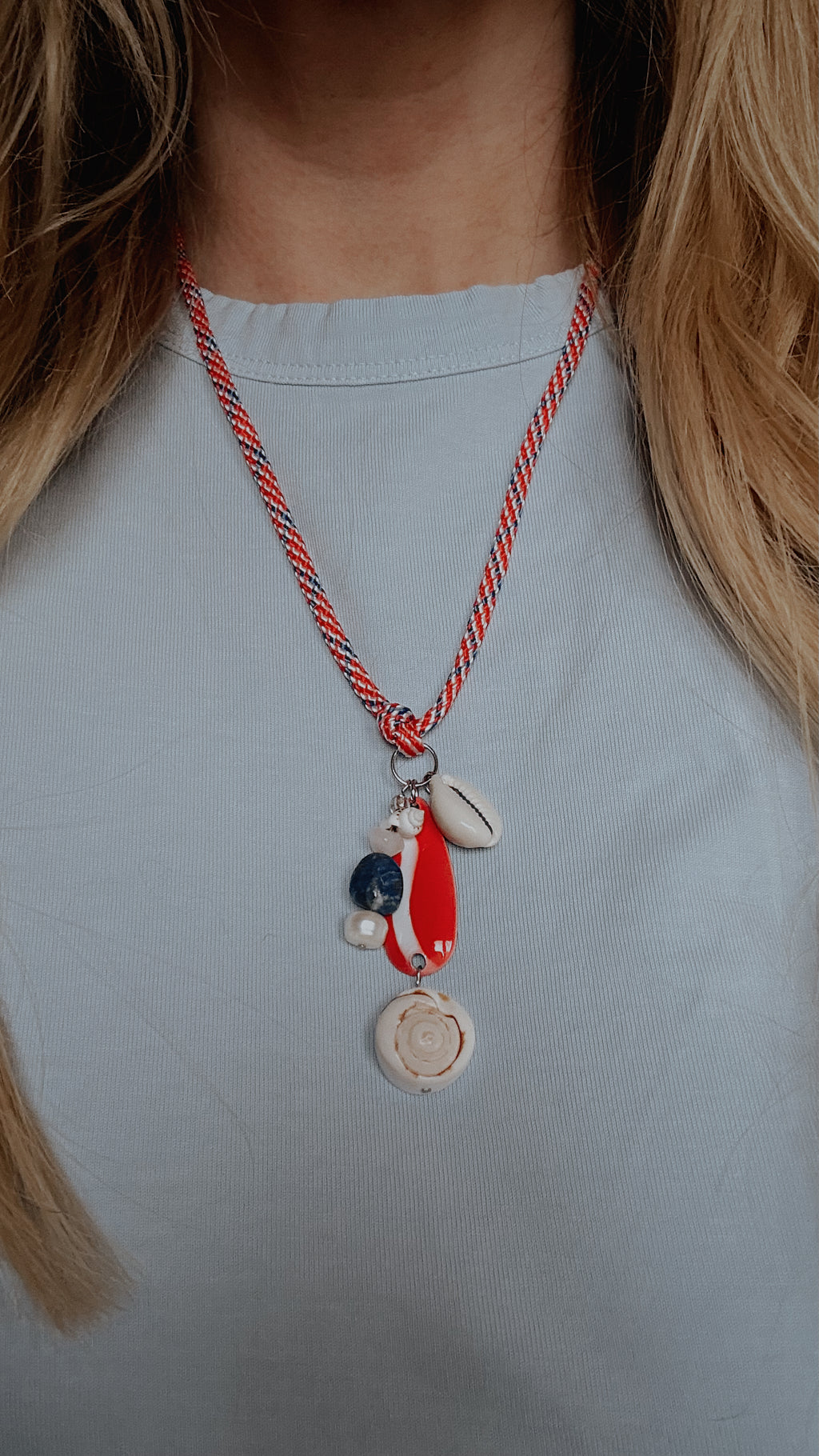 Breaker - Paracord Fishing Lure Necklace