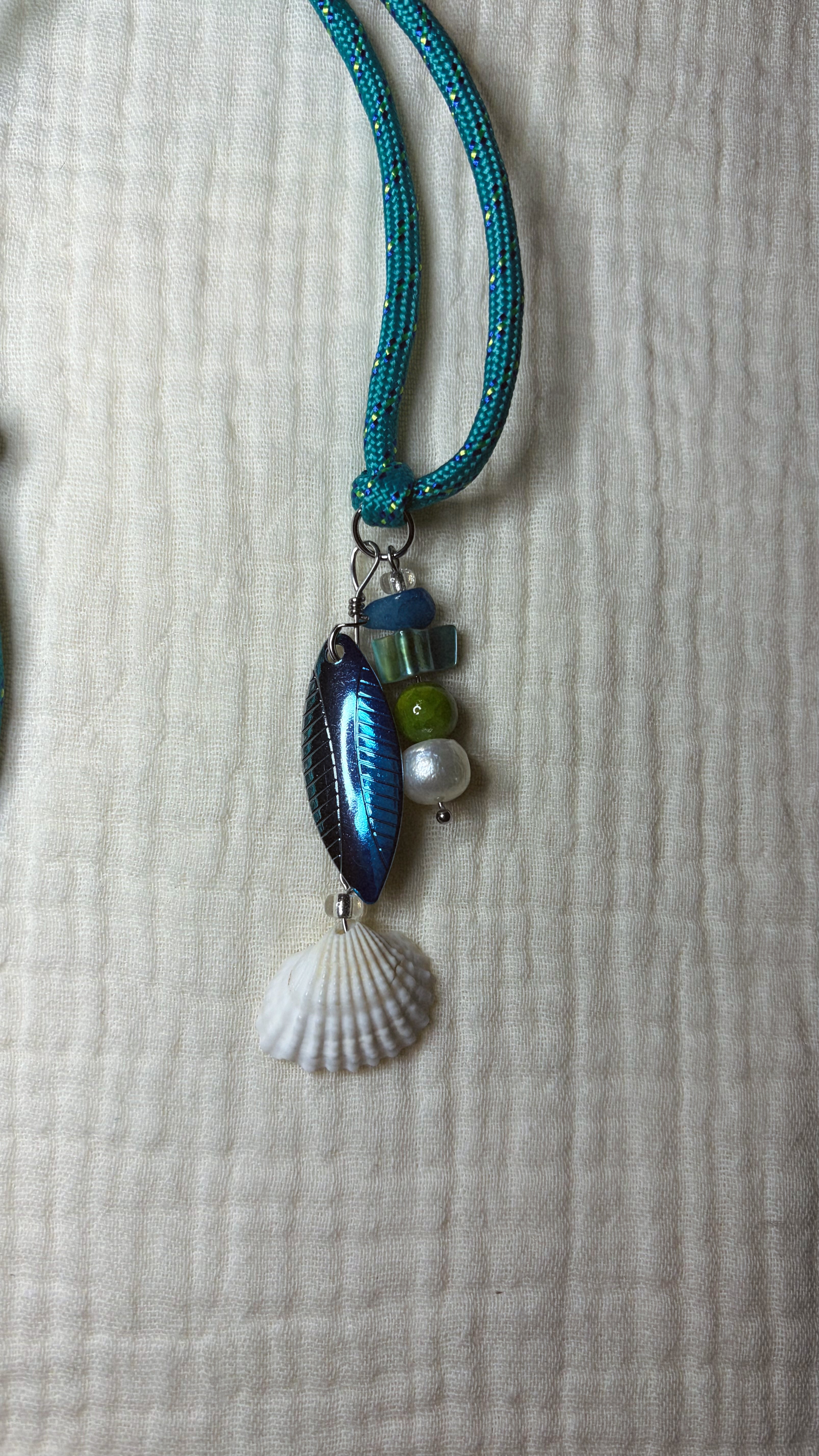 Fairwind - Paracord Fishing Lure Necklace