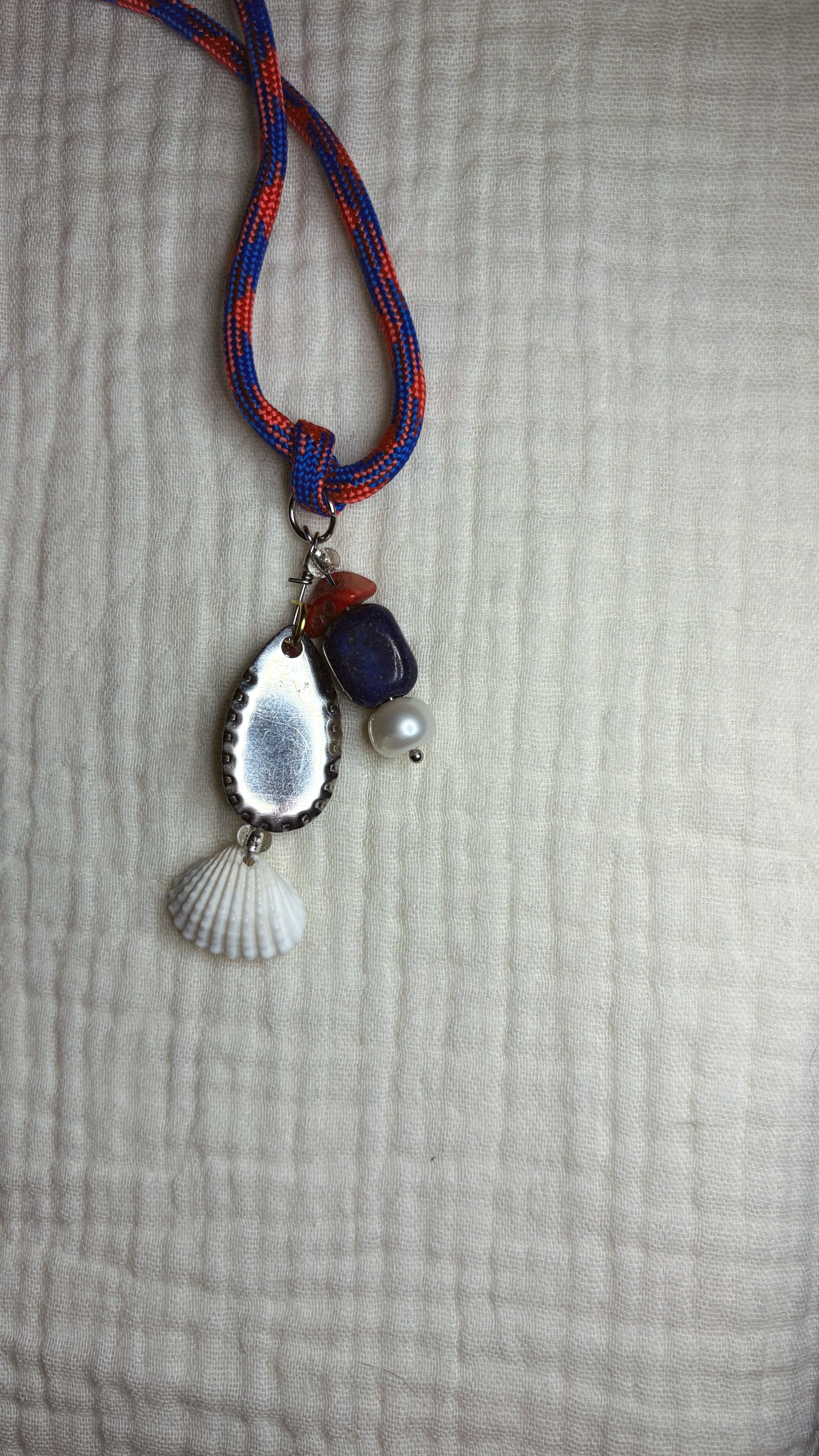 Offsound - Paracord Fishing Lure Necklace