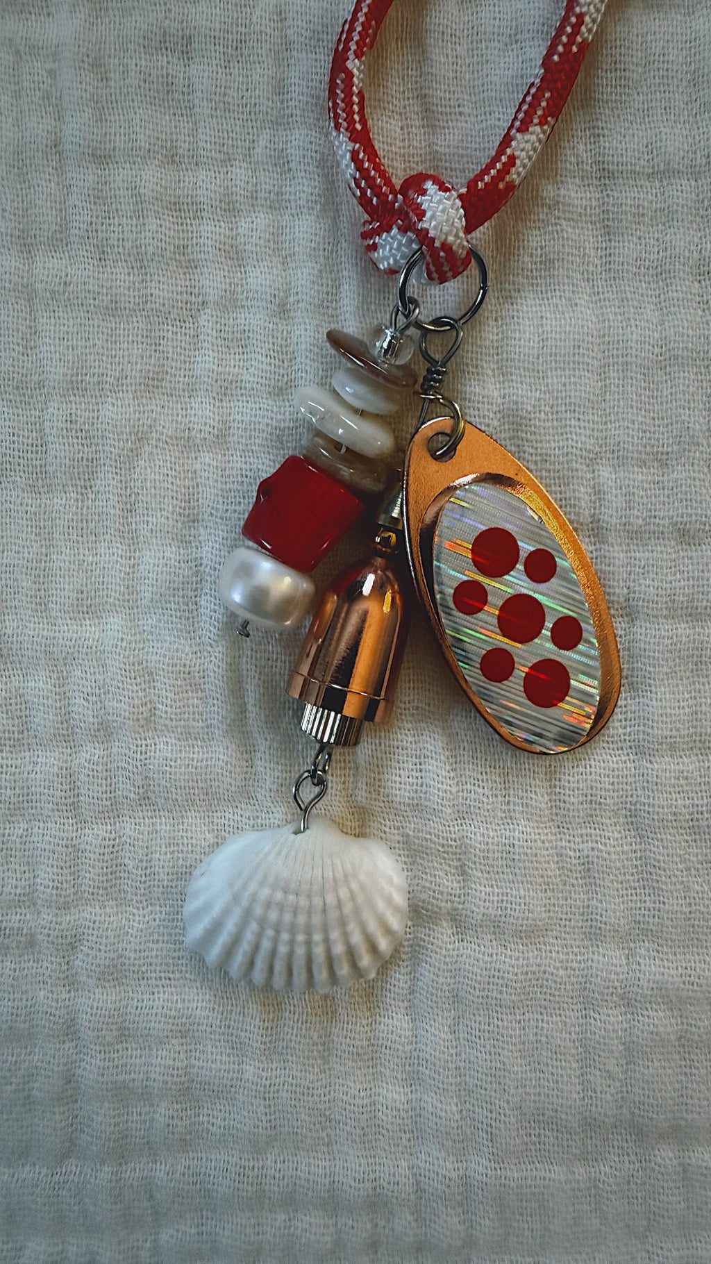 Pennant - Paracord Fishing Lure Necklace