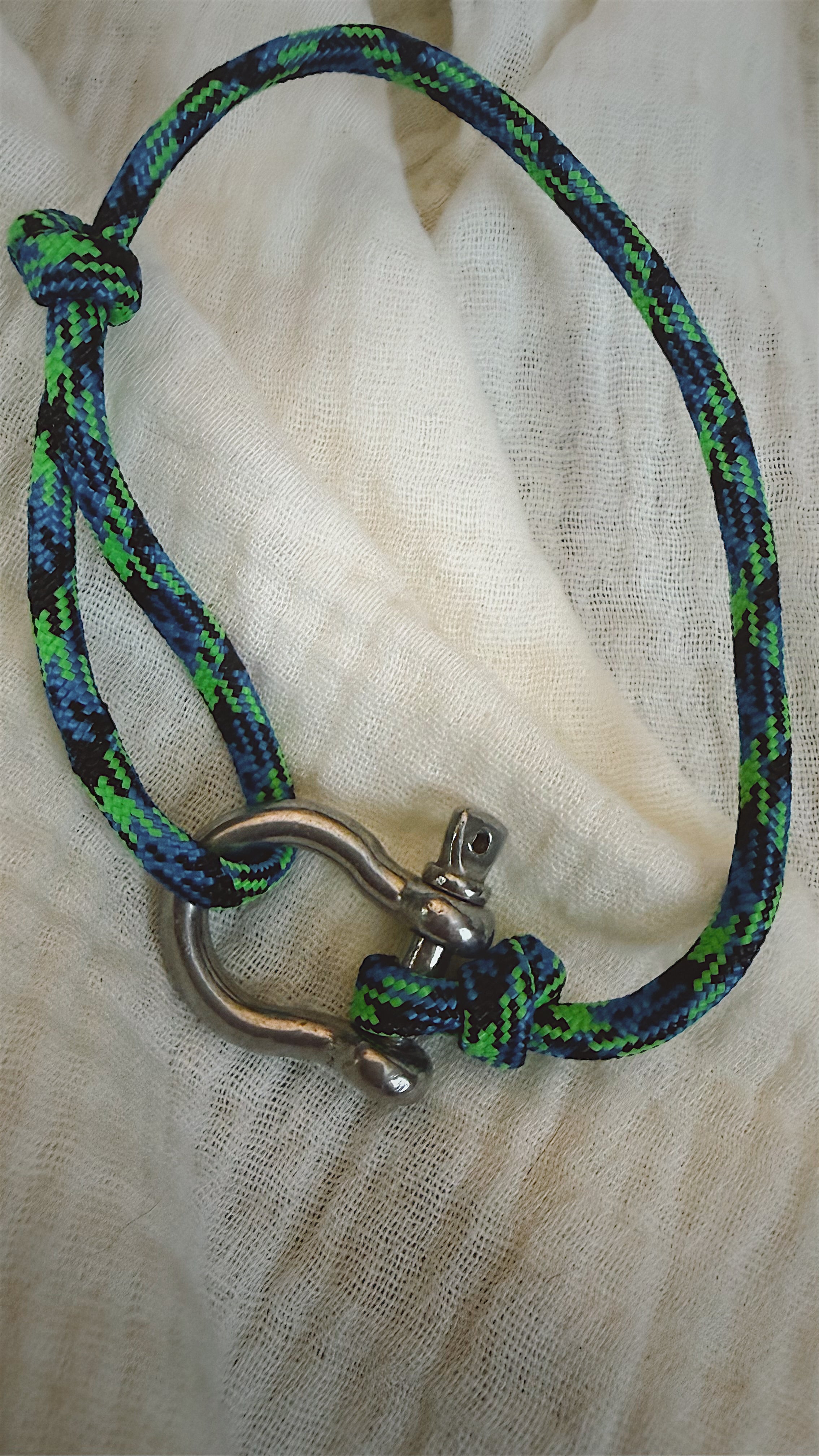 Anchor Shackle Bracelet - Paracord - Aquatica
