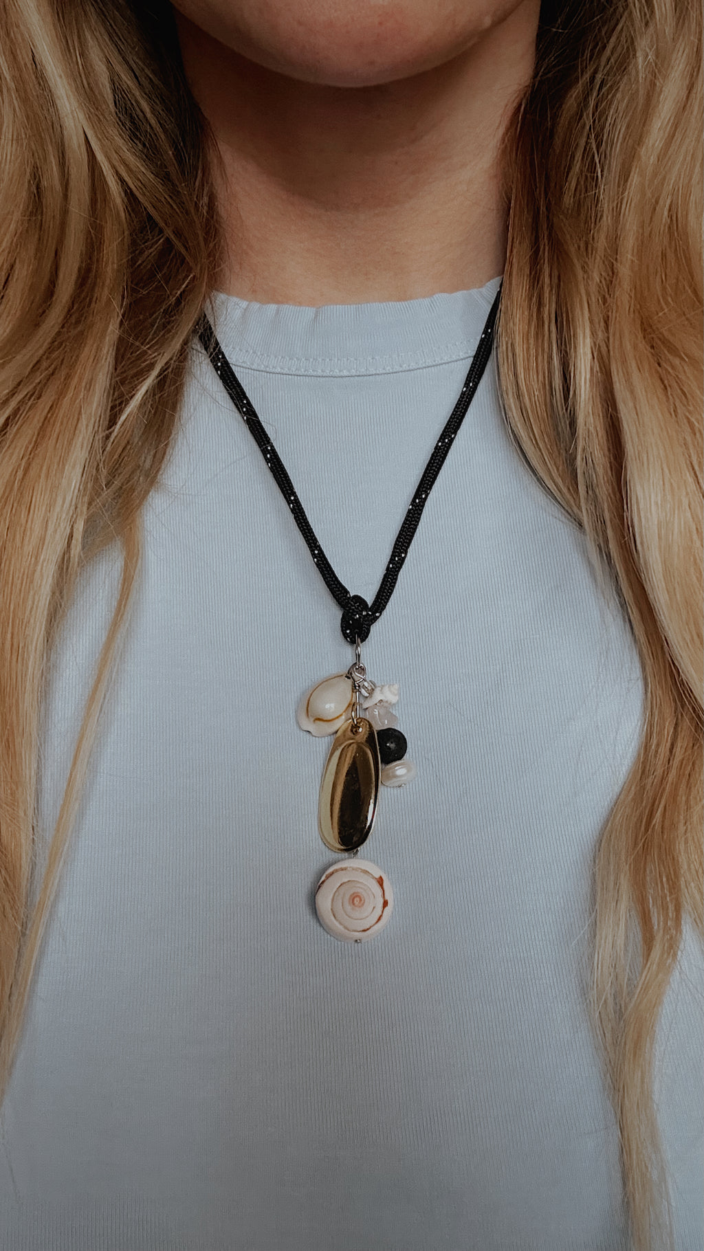 Lowtide - Paracord Fishing Lure Necklace